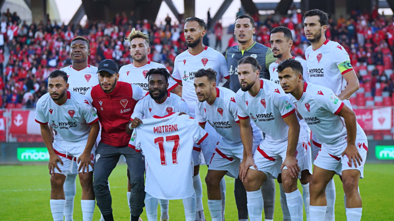 إدارة مولودية وهران تصدر بيانا حول أجور لاعبي الفريق