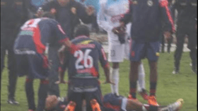 بالفيديو.. وفاة لاعب وإصابة آخرين في مباراة بالبيرو