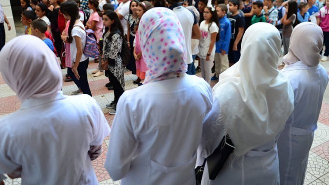 تفاصيل إضافية عن وثيقة الالتزام وتعيين الأساتذة الجدد