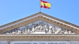 الحكومة الإسبانية تثير جدلا بقفزها على قرار العدالة الأوروبية