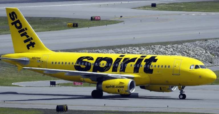 Un avion touché par des tirs d’armes à feu à l’atterrissage