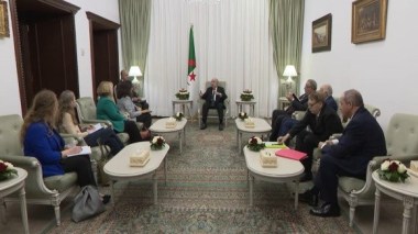 Le président de la République reçoit deux responsables US