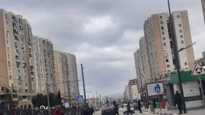 أعاجيب فوضوية بناها مواطنون في قلب المدينة الجديدة بقسنطينة