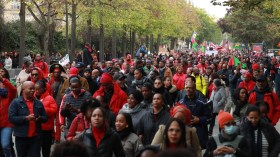 France: Des milliers de personnes manifestent à Paris contre la vie chère dans les Outre-mer