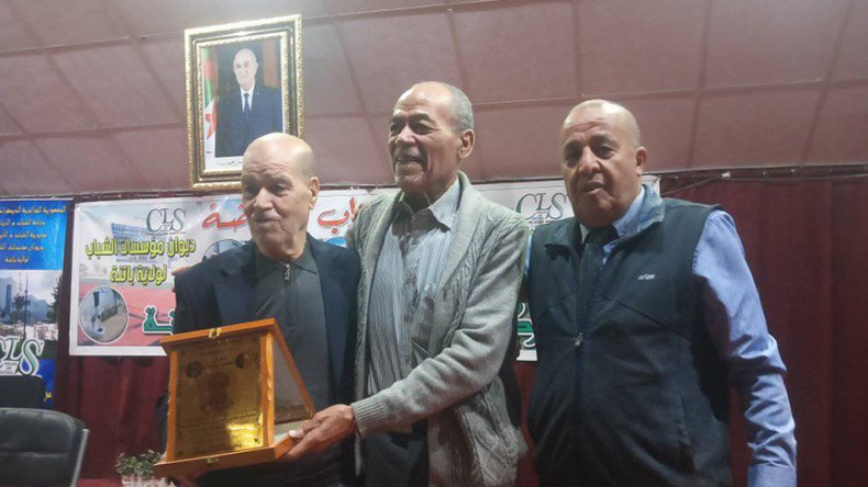 جمعية قدامى مولودية باتنة تكرم الدولي السابق رشيد صوالحي