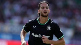 “لستُ لاعباً سيئاً..وأسباب منعتني من التألق مع فيينورد”