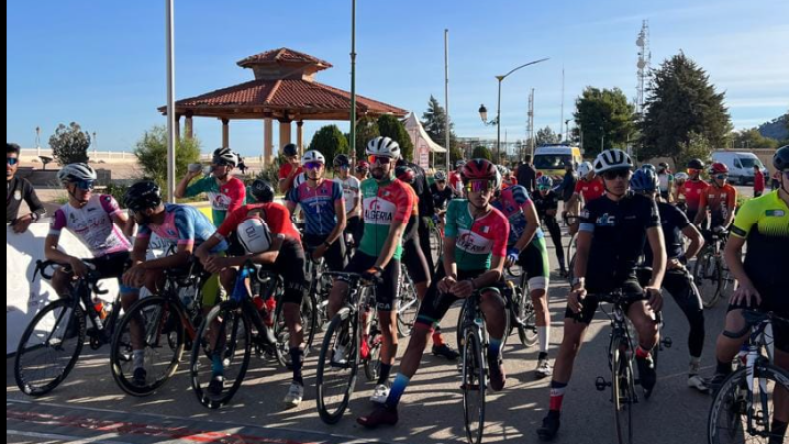 الجزائر تفوز بدرع التفوق العام للاتحاد العربي للدراجات