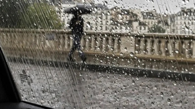 تنبيه جديد: أمطار رعدية غزيرة جدًا على 13 ولاية