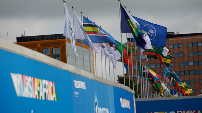 عطاف يحل بروسيا للمشاركة في المؤتمر الوزاري للشراكة الإفريقية-الروسية