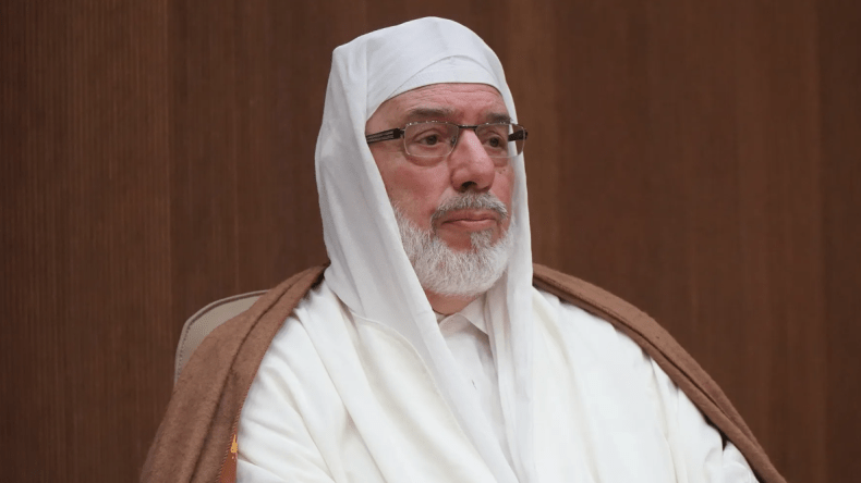 عميد جامع الجزائر في زيارة عمل إلى سلطنة عمان لتعميق التعاون الديني والثقافي