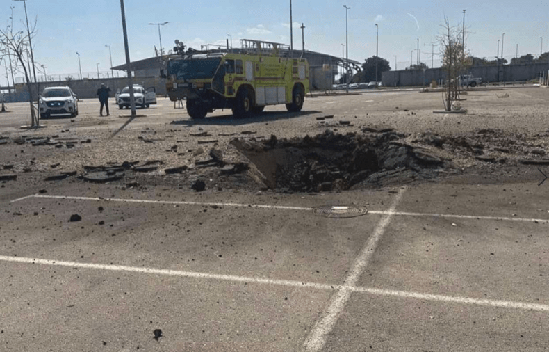 Un impact signalé dans la zone de l’aéroport Ben Gourion à Tel Aviv.