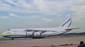 واحدة من أضخم طائرات الشحن في العالم تحط في الجزائر