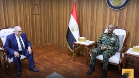 لعمامرة يعقد “لقاءا جوهريا” مع البرهان