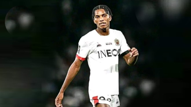 هشام بوداوي ضمن التشكيلة المثالية للاعبين الأفارقة في أوروبا