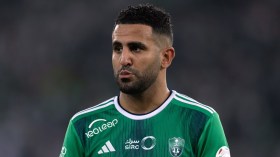 محرز يرسّم استمراره مع الأهلي السعودي