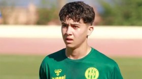 دينامو زغرب الكرواتي يريد خطف لحلو أخريب من شبيبة القبائل