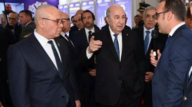 Le président de la République salue le niveau atteint par l’industrie algérienne