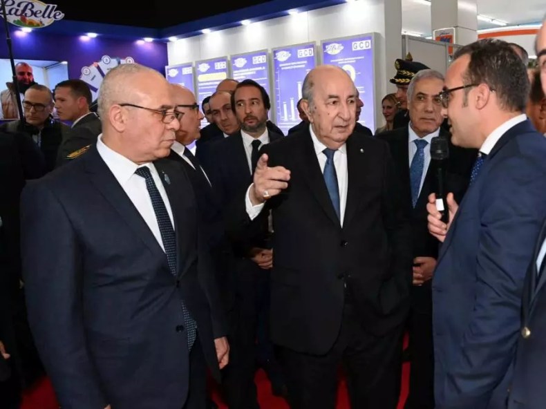 Le président de la République salue le niveau atteint par l’industrie algérienne