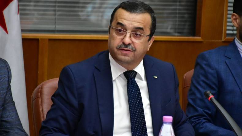 عرقاب في زيارة عمل وتفقد إلى بجاية