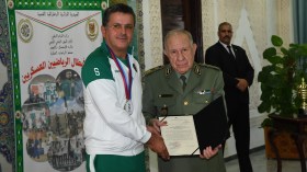 الفريق أول شنڨريحة يترأس حفل تكريم أعضاء الوفد الرياضي العسكري