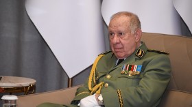 الفريق أول شنقريحة يُمنح وسام ودرع الاتحاد العربي للرياضة العسكرية