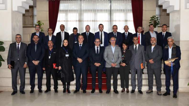 كمال سيدي السعيد ومحمد مزيان يترأسان لقاء مع مدراء القنوات التلفزيونية الخاصة 