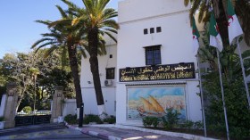 زعلاني يستعرض مع السفير الإيراني بالجزائر تجارب البلدين في حماية حقوق الإنسان