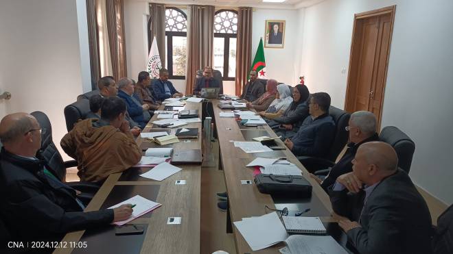 اجتماع اللجنة الوطنية لتسوية العقار الفلاحي