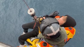 قوات حرس السواحل الجزائرية تنقذ بحارا روسيا قبالة كاب جنات (فيديو)