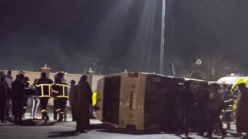 15 جريحًا في حادث اصطدام بين حافلة وسيارة بولاية سطيف