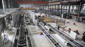 صور حصرية من مصنع العوارض الخرسانية للسكة الحديدية بحاسي خبي