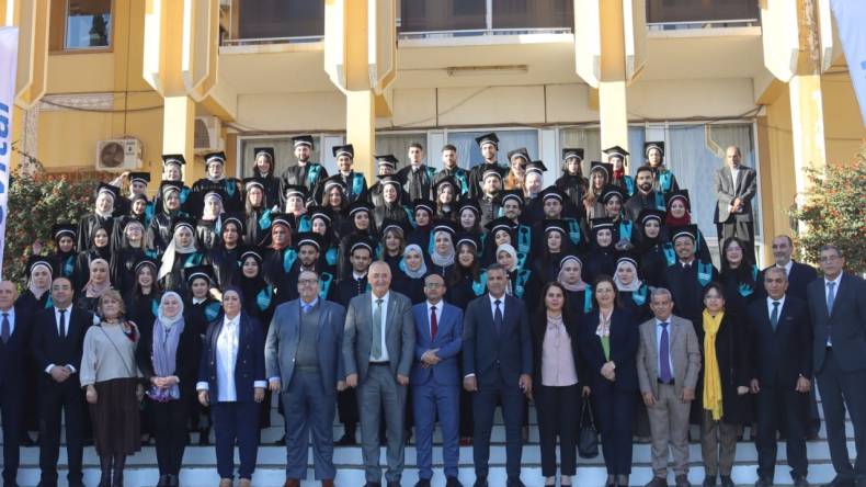 فايد يشرف على حفل تخرج طلبة معهد الاقتصاد الجمركي والجبائي