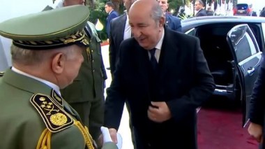 Cérémonie de distinction des élites sportives nationales militaires: arrivée du président de la République au Palais du Peuple