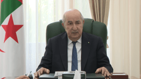 الرئيس تبون يترأس اجتماعا حول العقار الصناعي (فيديو)