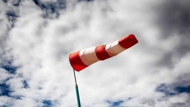 Vents violents et gel matinal attendus dans plusieurs wilayas