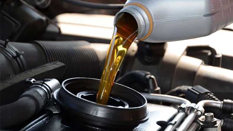 زيوت السيارات وقطع غيار.. صنع في الجزائر