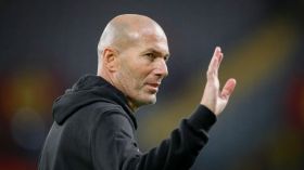 زيدان يرفض تدريب 4 أندية عملاقة