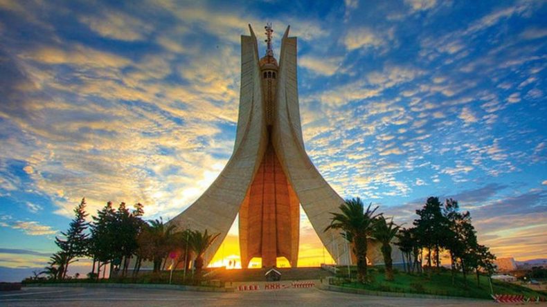 وكالة بلومبرغ الأميركية تتحدث عن السياحة في الجزائر.. هذا ما جاء في التقرير!