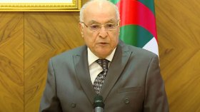 عطاف يبحث في ياوندي سبل الارتقاء بالعلاقات الجزائرية الكاميرونية