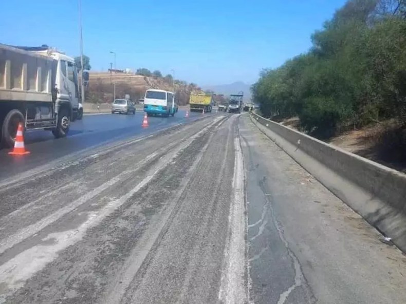 Autoroute Est-ouest à Djebahia: Déviation temporaire de la circulation des véhicules poids-lourd