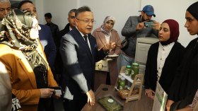 مراكز بحث تقتحم قطاع الصناعة والتجارة