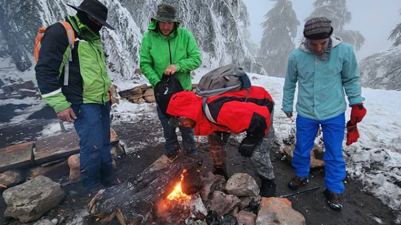 ثلوج تنعش رياضات التسلق لقمم الشلعلع وشيليا بالأوراس