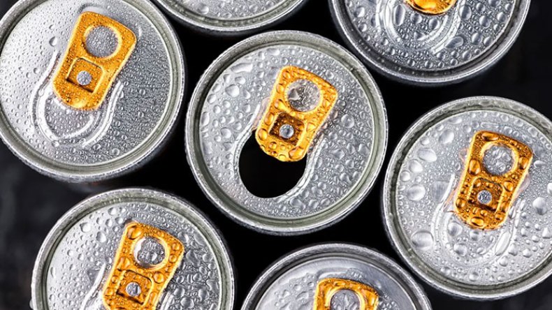 مشروبات الطاقة.. مصالح التربية تدق ناقوس الخطر