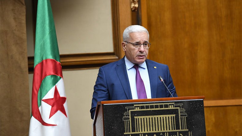الإخطار البرلماني يعزز ضمان التوازن بين السلطات