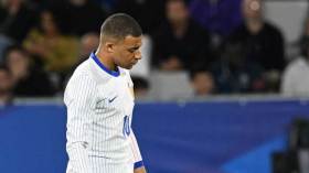 مغنّي “راب” فرنسي يجلد مبابي بِسبب تعاميه عن الجزائر