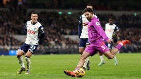 بِالفيديو: وزّع تمريرتَين حاسمتَين.. آيت نوري المدافع- الهدّاف في “البريمرليغ”