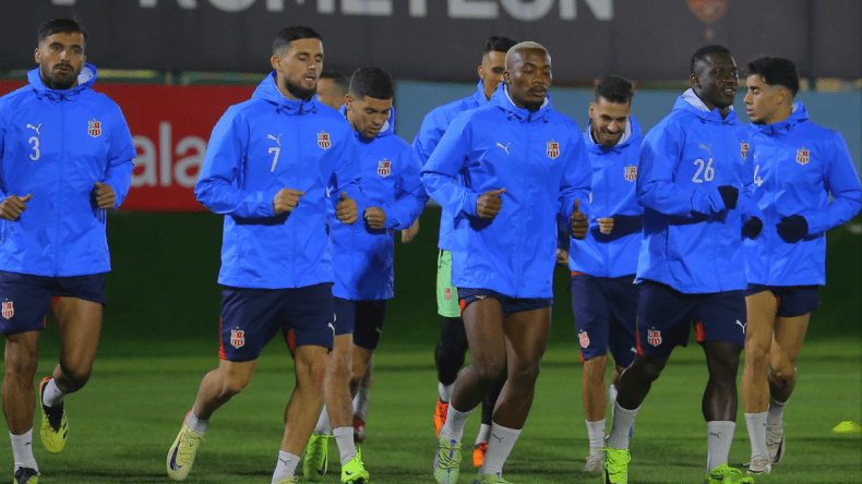 بالفيديو.. شباب بلوزداد يخوض أول حصة تدريبية بالقاهرة تحسبا لمواجهة الأهلي