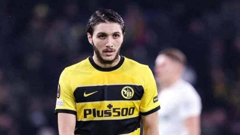 حجام ثاني أغلى مدافع أيسر في سويسرا