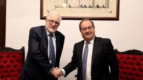 فرانسوا هولاند في ضيافة مسجد باريس… أي دلالات؟