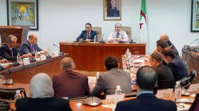 أوامر برفع إنتاج الأدوية واستعادة مكانة “صيدال”